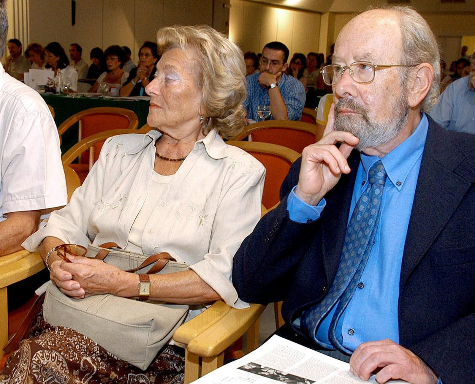 La vida de Caballero Bonald, en imágenes