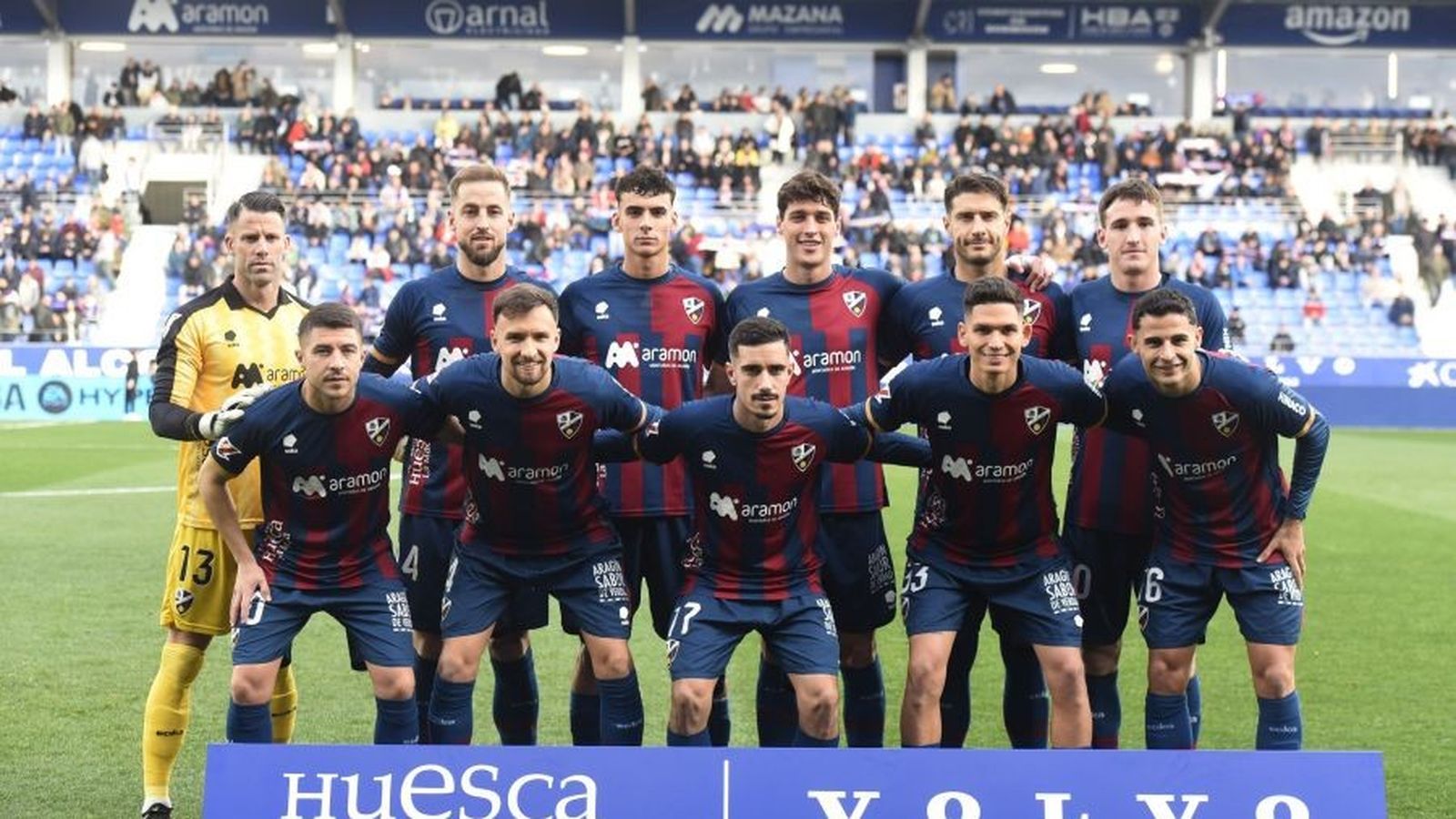 Formación del Huesca en su último encuentro en El Alcoraz.