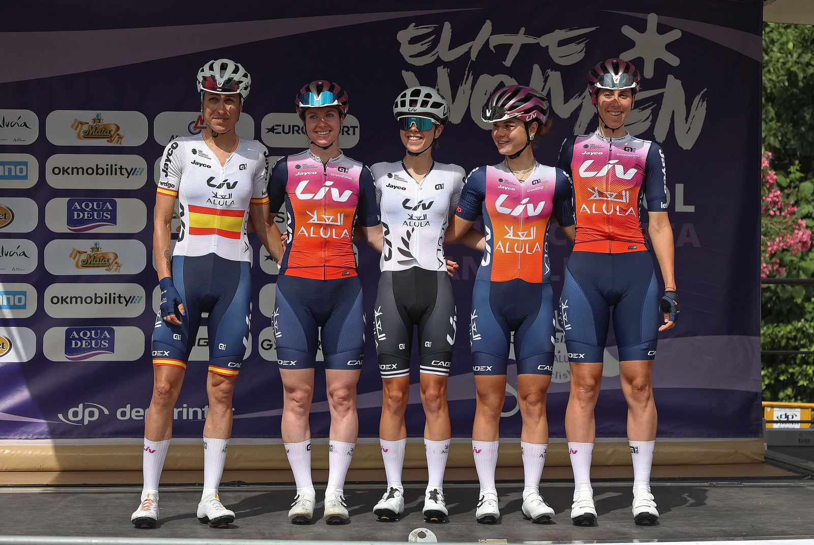 Fotos de la salida de la III Vuelta Ciclista femenina a Andalucía desde Castellar