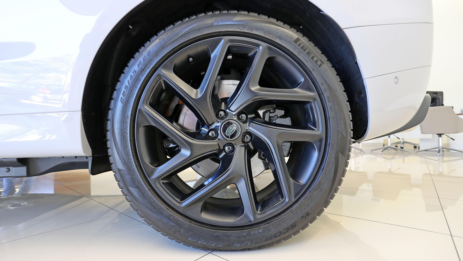 Presentación de nuevo Land Rover Range Rover Sport en Gysa Jerez