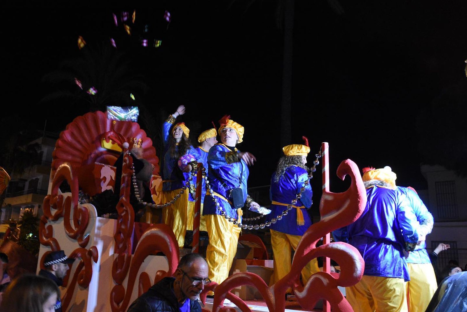 Una cabalgata con tres Reinas Magas, en vez de tres Reyes Magos