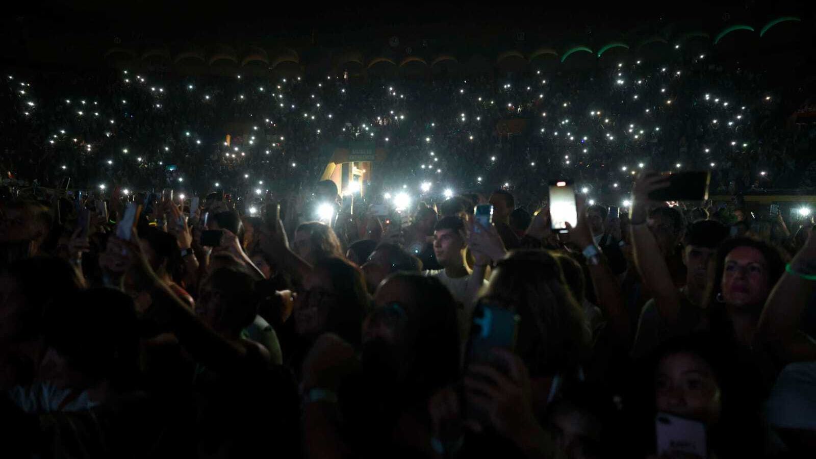 Público en el concierto de Lola Índigo del Cabaret Festival de Algeciras.