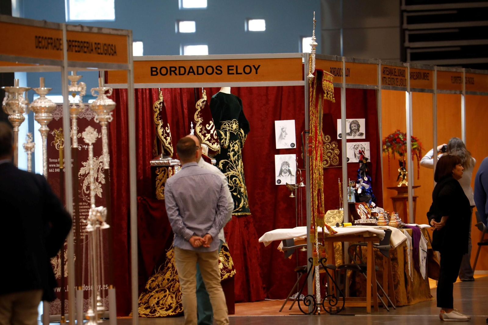 Las imágenes del I Salón del Emprendimiento Cofrade de Córdoba