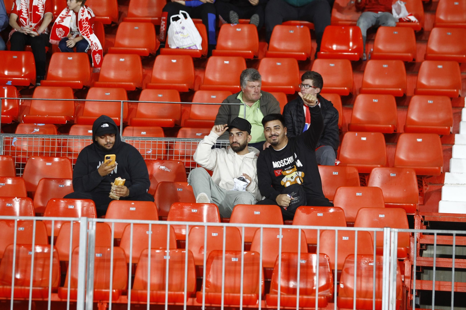 Búscate en las fotos del U.D. Almería-Córdoba C.F.