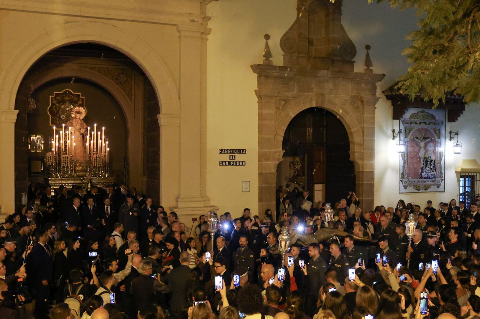 Los mejores momentos del Viernes de Dolores en Málaga, en fotos