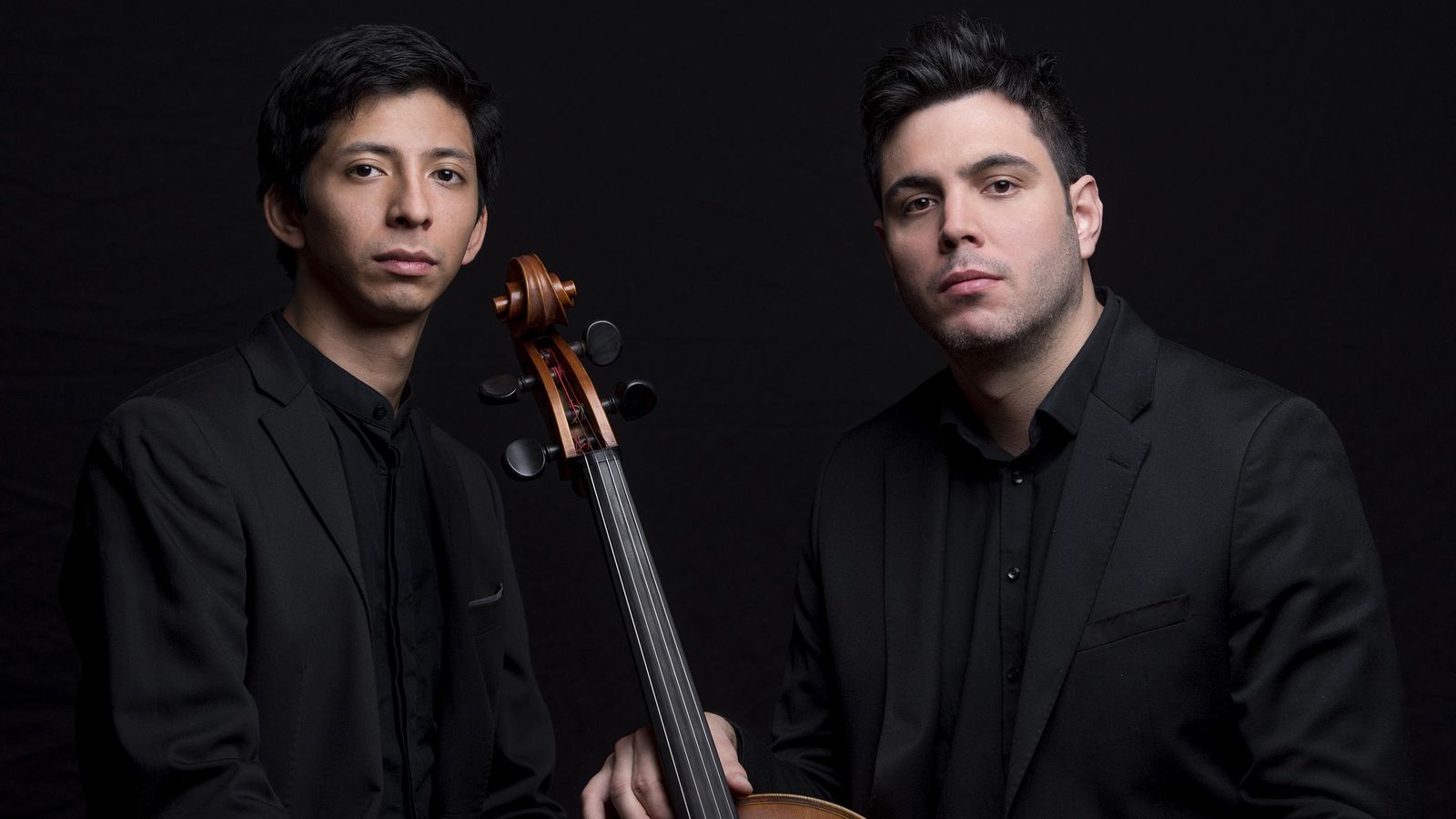 Jorge Nava y Eros Jaca en otra foto promocional de su primer disco juntos.