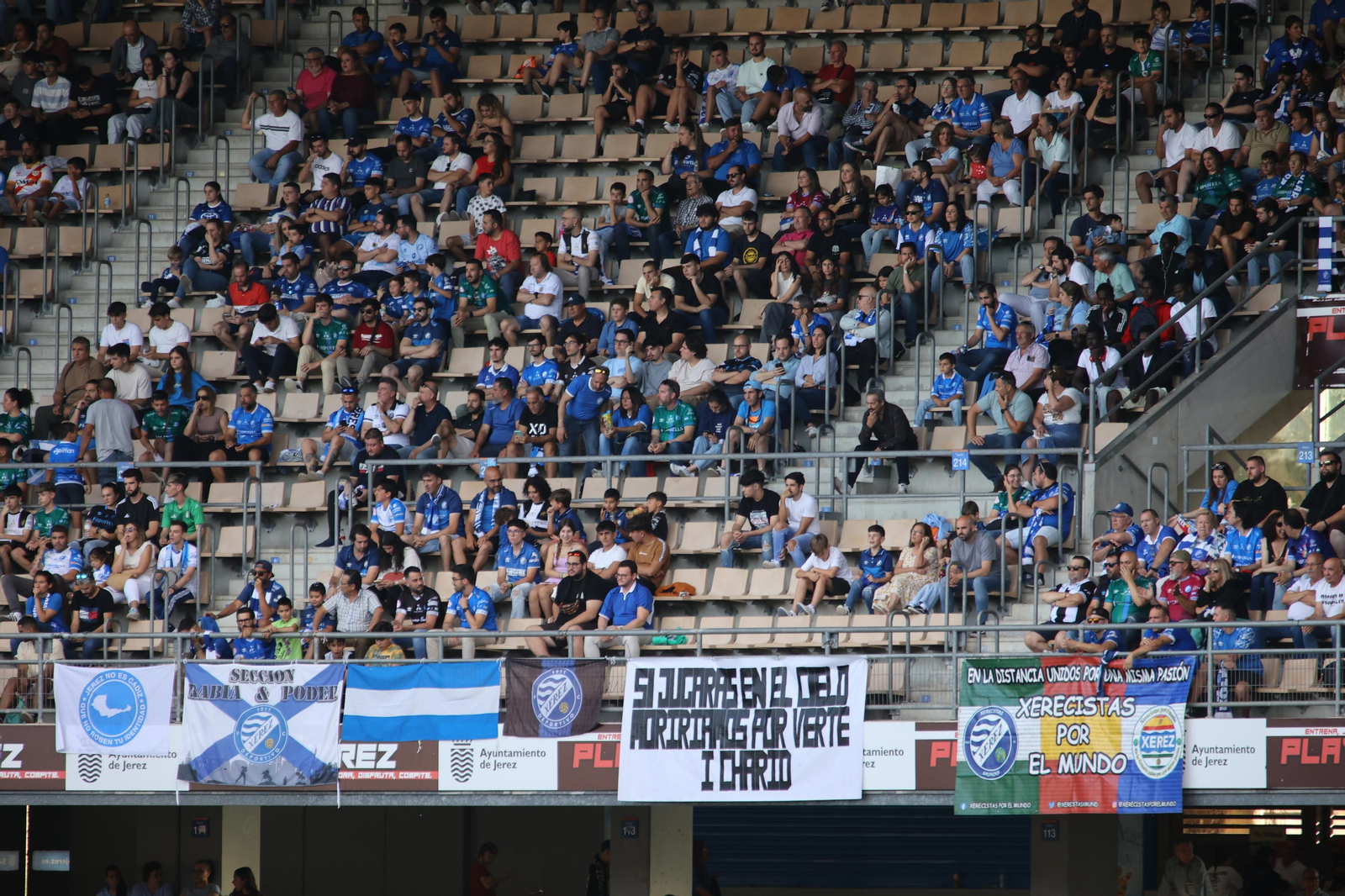 Búscate en el partido entre el Xerez DFC y Ceuta B en Chapín