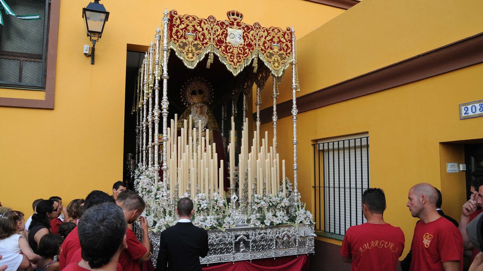 2011. Salida procesional extraordinaria por el 450 aniversario de la Hermandad