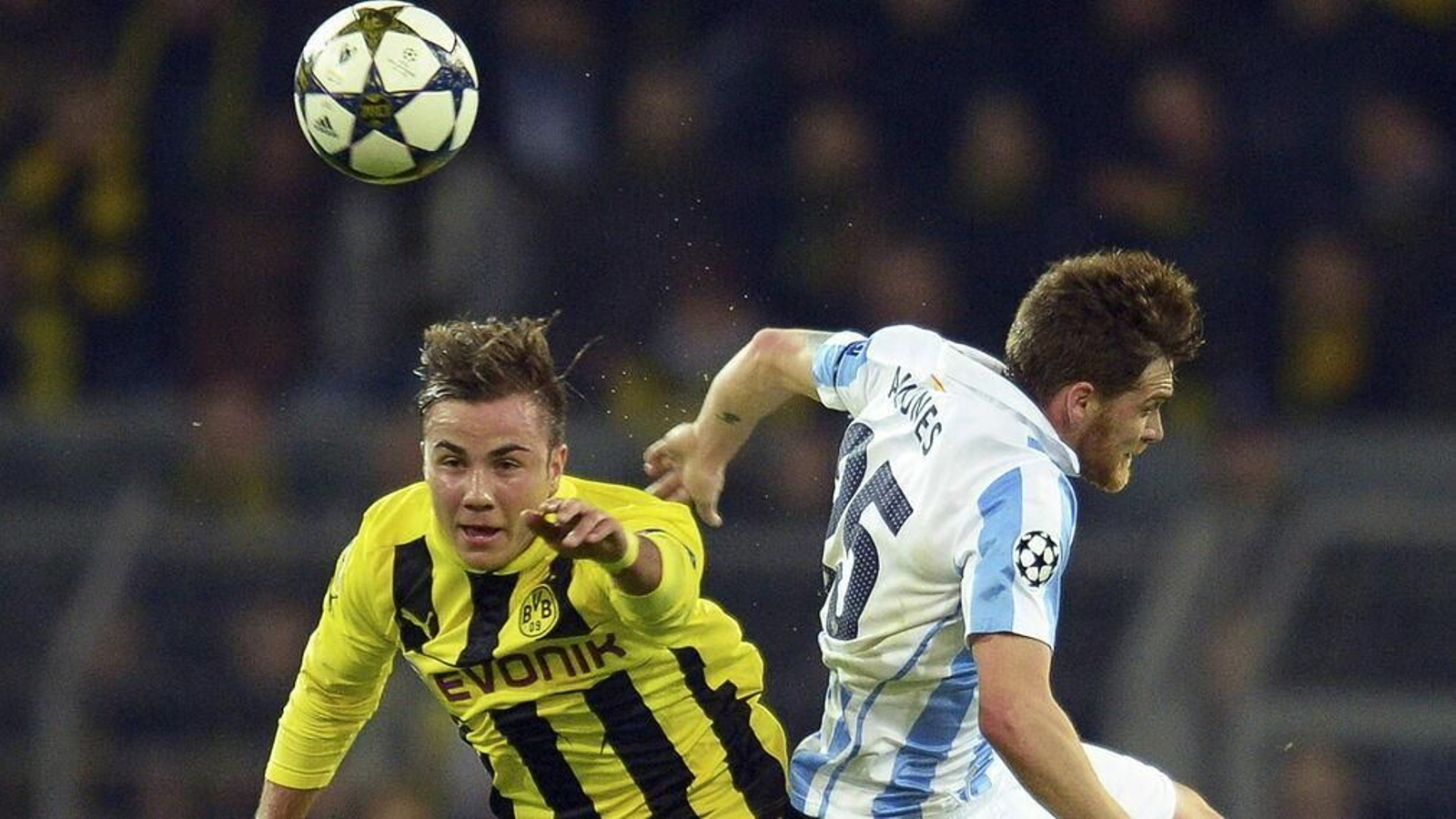 Las imágenes del Borussia Dortmund-Málaga, que cumple siete años.