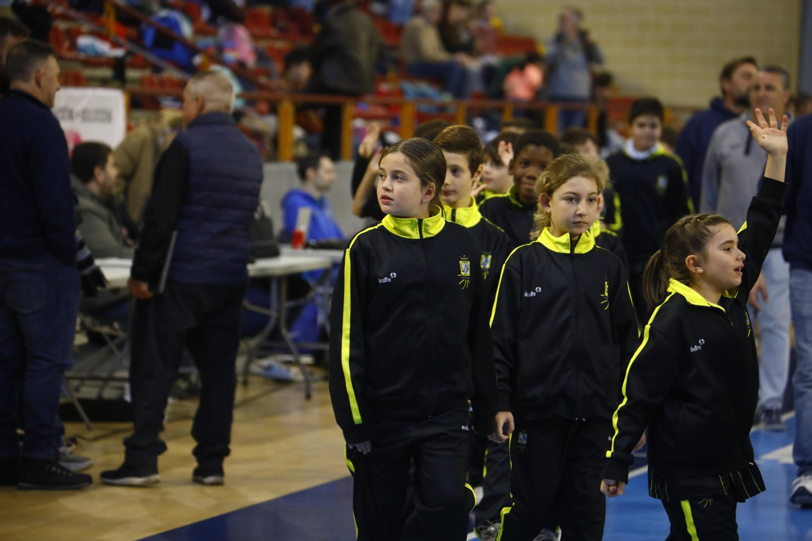 Las mejores fotos del ambiente en Vista Alegre para el Coto Córdoba - Zornotza