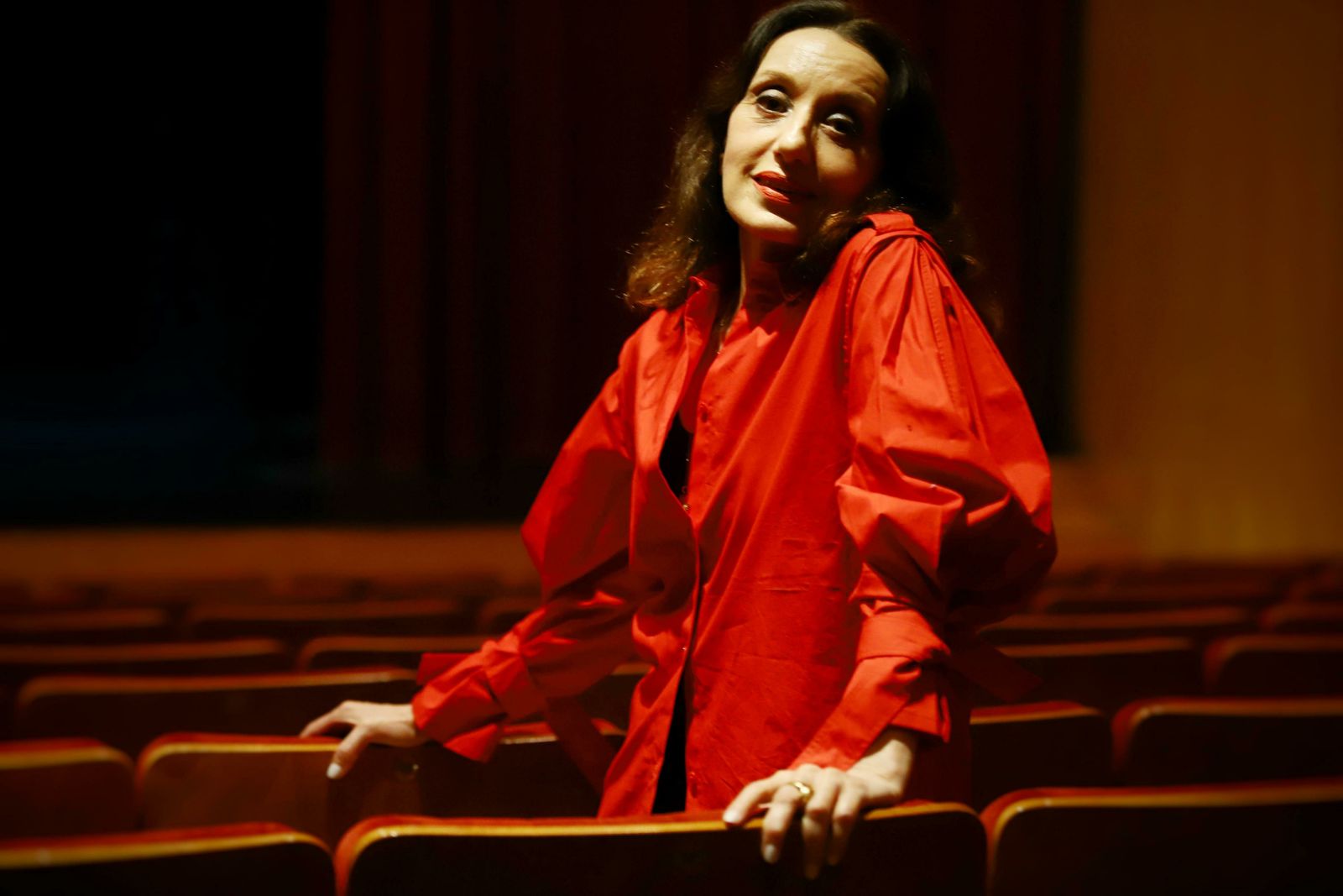 Luz Casal, este martes, en el Centro Cultural Provincial MVA, antes de su conferencia.