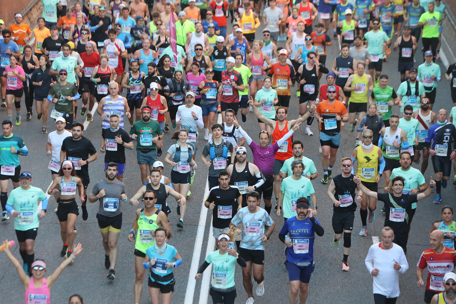 Búscate en la Zurich maratón de Sevilla