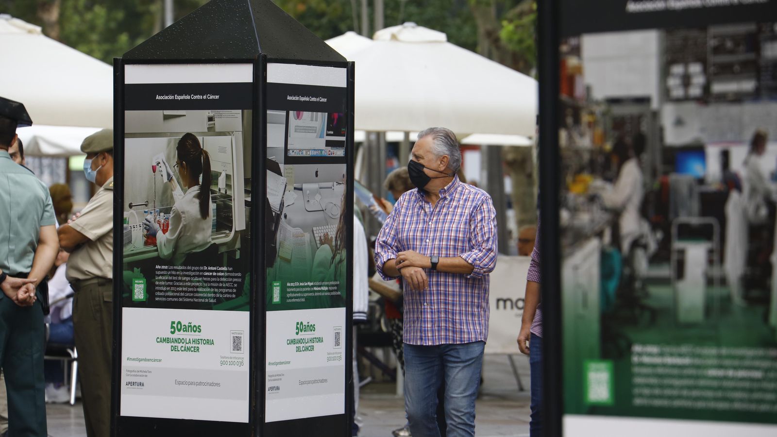 Uno de los expositores de la muestra.