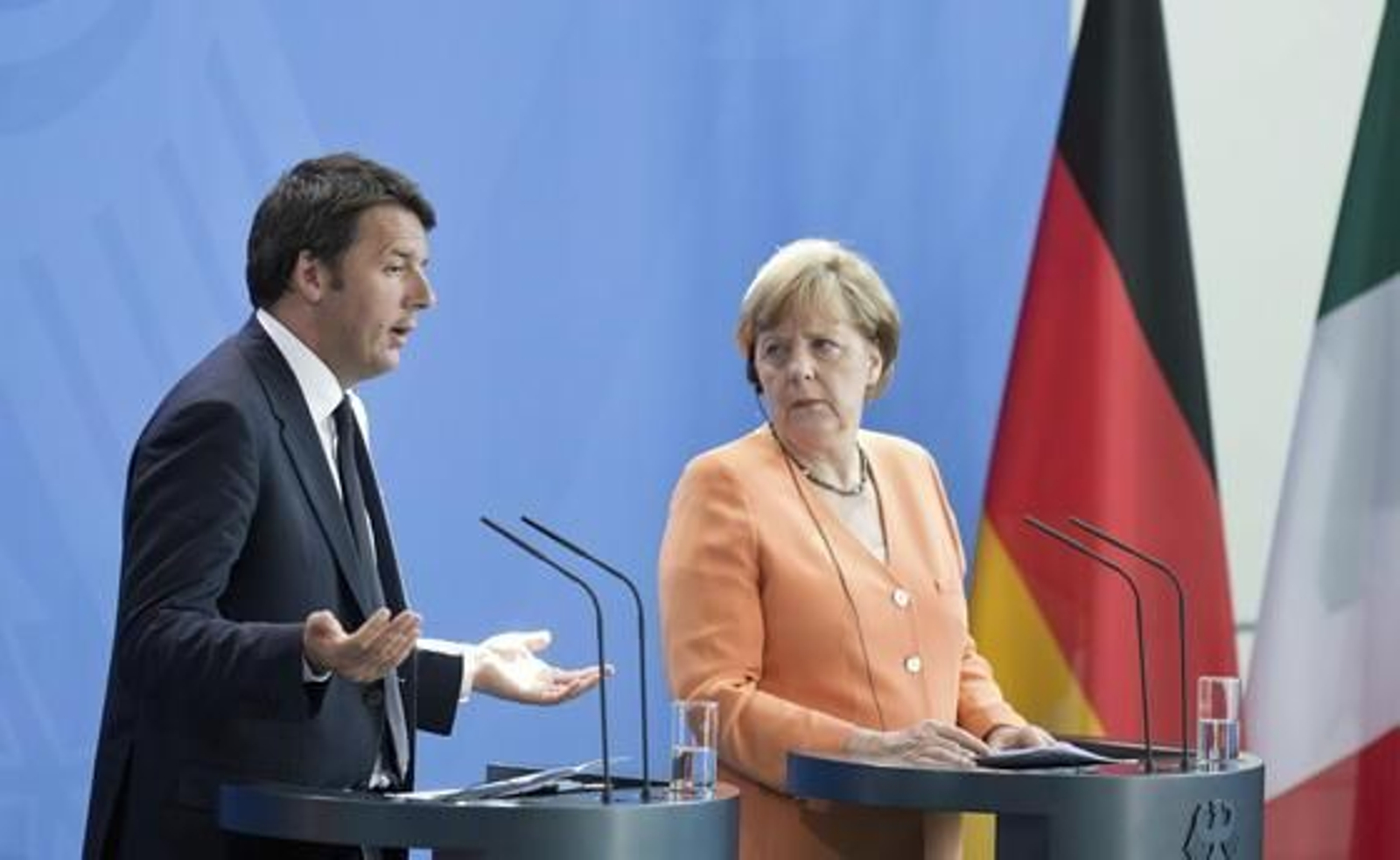 Merkel no descarta nuevas negociaciones, pero después del referéndum griego