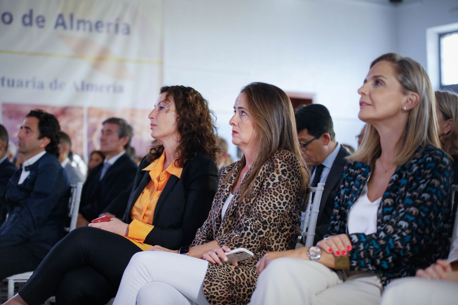 Imágenes del desayuno informativo