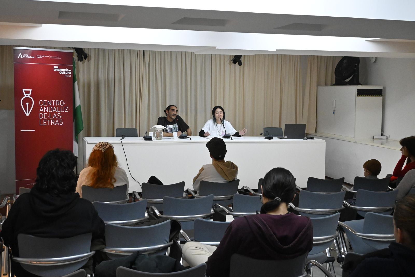 El Centro Andaluz de las Letras organiza 'Rap el arma es la palabra' con Icy Amane y Peláez en imágenes