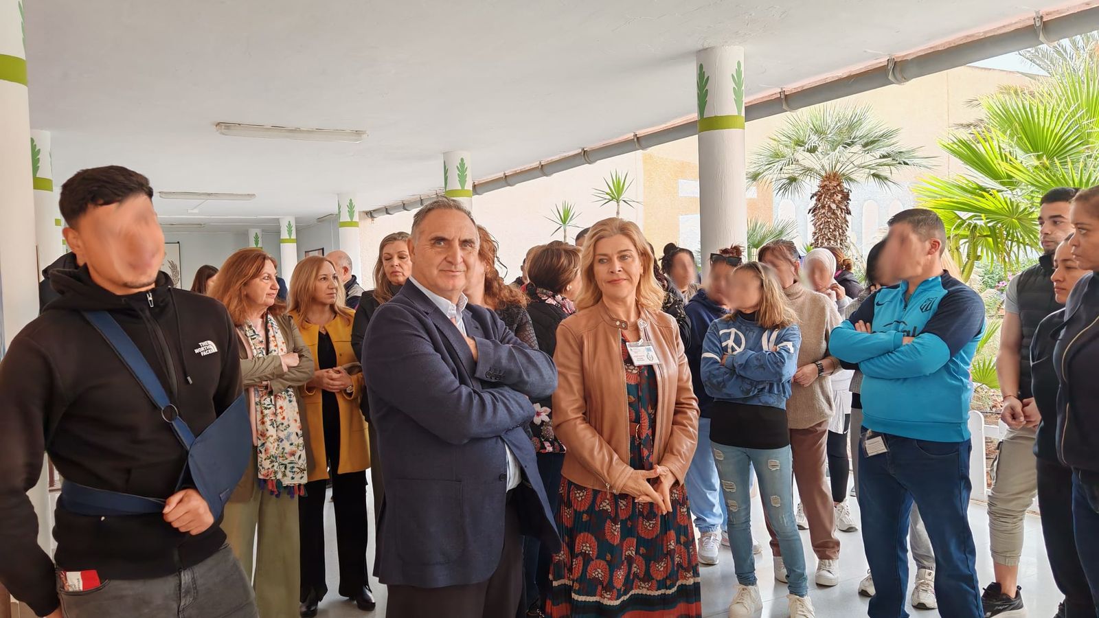 Exposición contra la violencia de género en 'El Acebuche'.