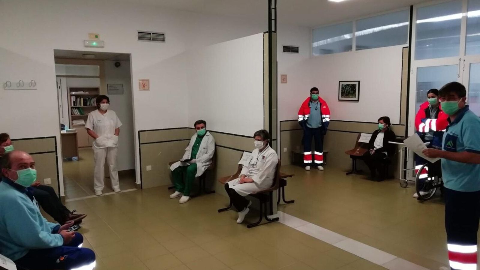 Reunión matutina en el Centro de Salud de Abla.