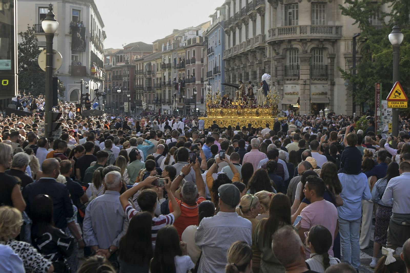 Granada estuvo llena para ver la procesión Magna