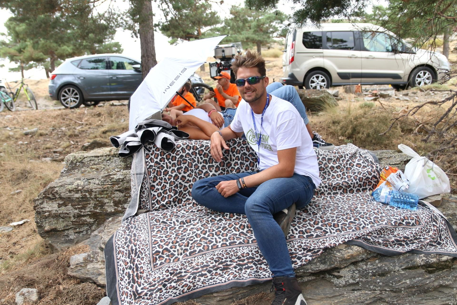 Fotogalería del ambiente en la subida al Alto de Velefique de La Vuelta.
