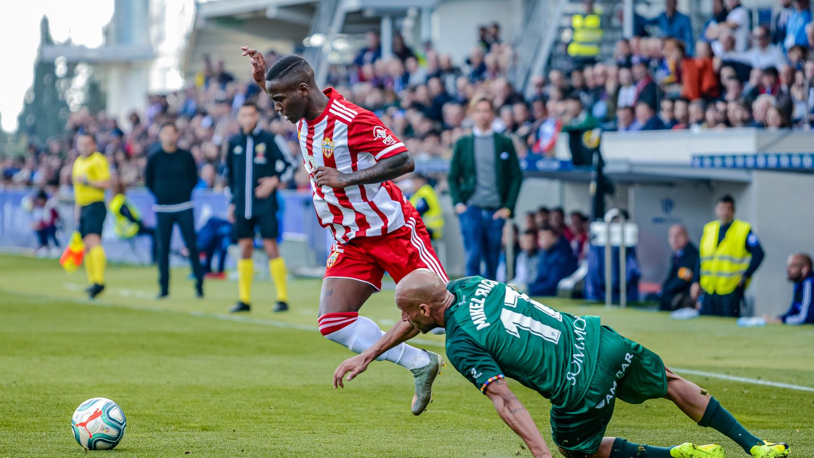 Jonathan Silva también volvió al once sin demasiado fuste
