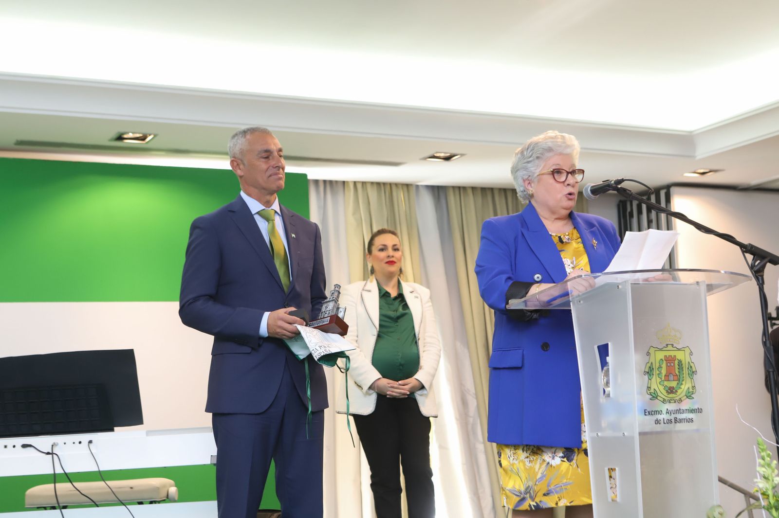 Las fotos de los galardonados del 28-F en Los Barrios.