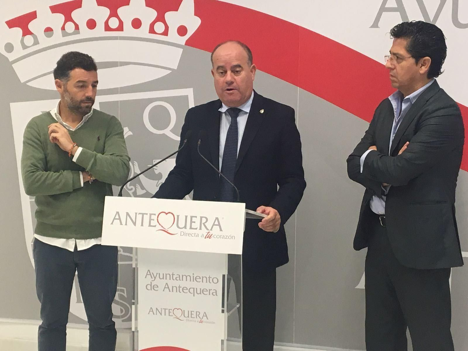 Firma del contrato de adjudicación.