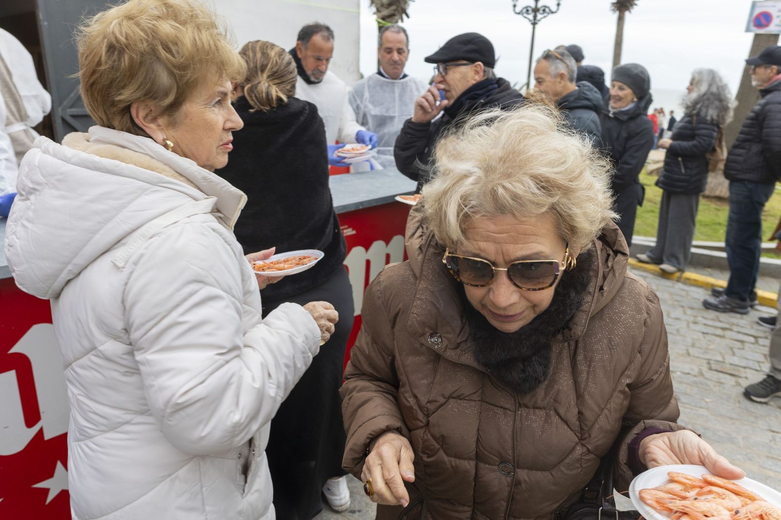 Las imágenes de la Chicharronada y la Gambada del Carnaval de Cádiz 2025