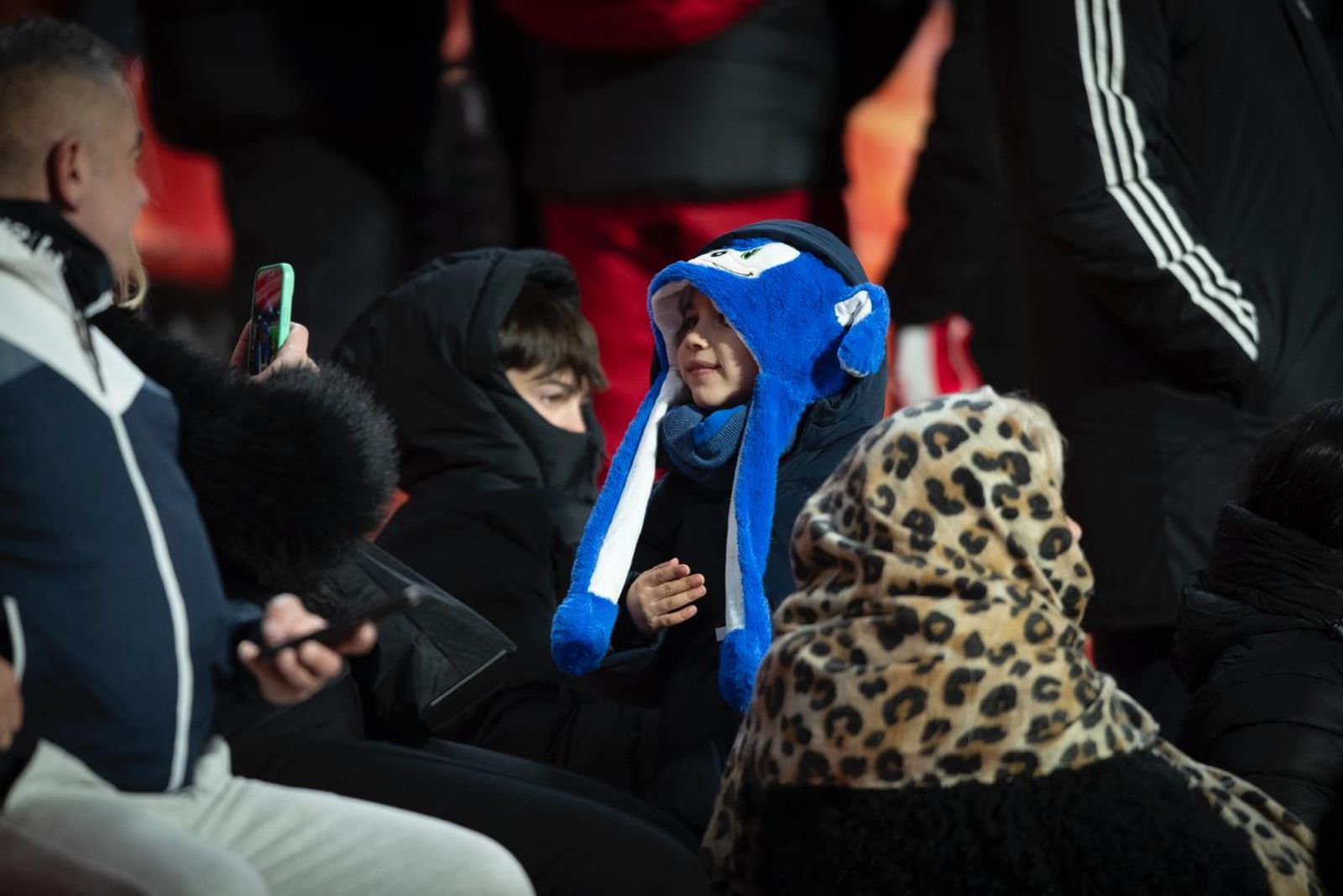 Encuéntrate en la grada de Los Cármenes durante el Granada-Rayo de la Copa del Rey