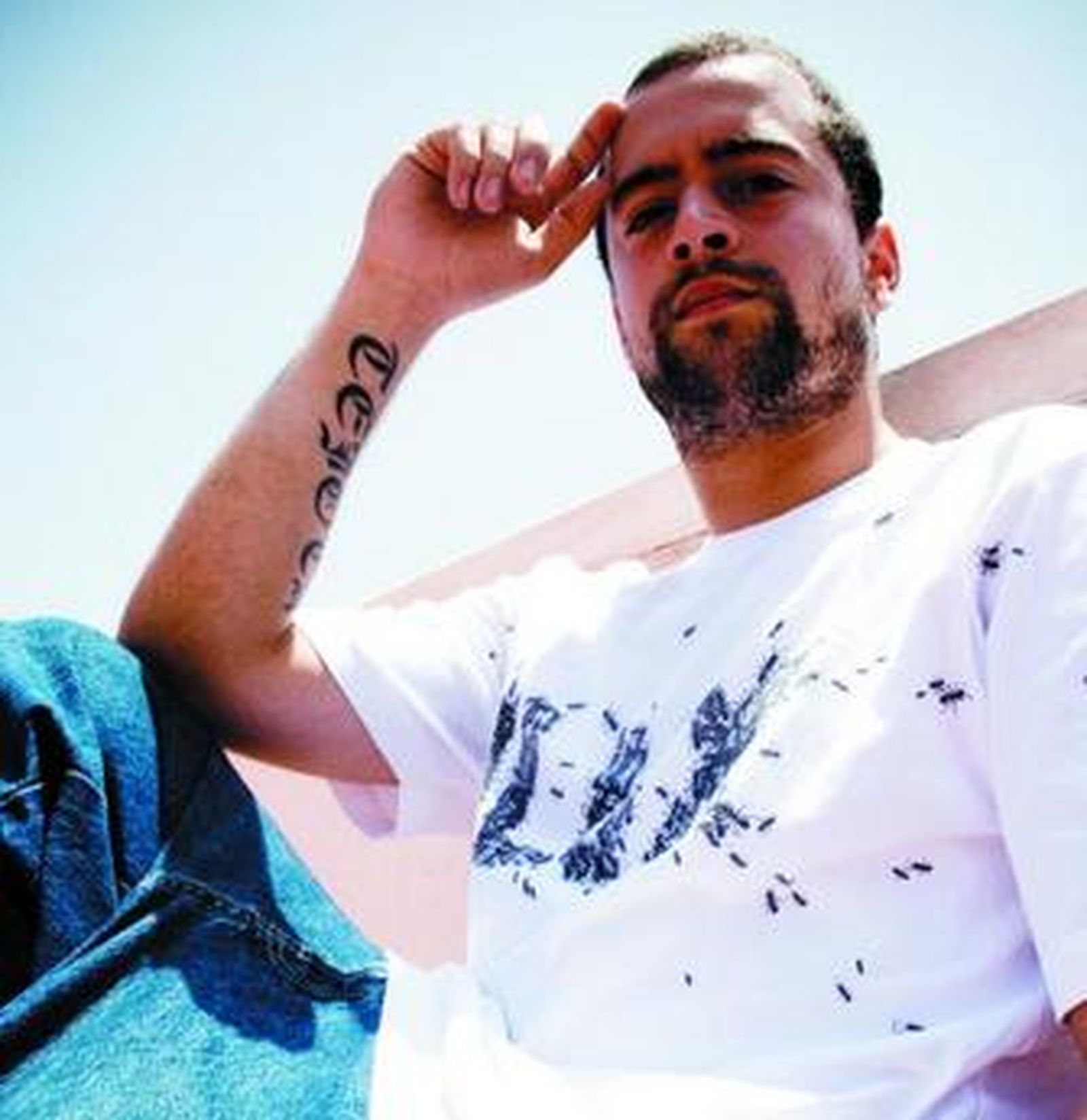 Tejota ha vendido de su primer disco, 'Thanatos', cerca de 8.000 discos.