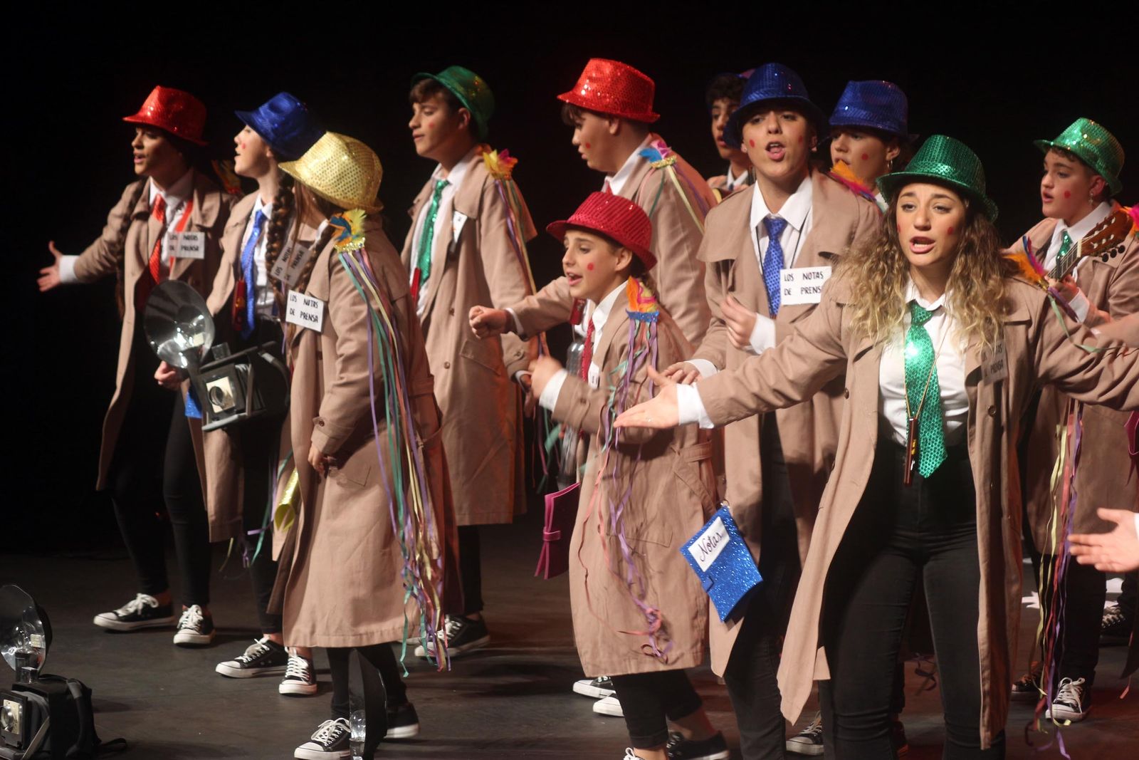 Comparsa infantil 'Los notas de prensa'