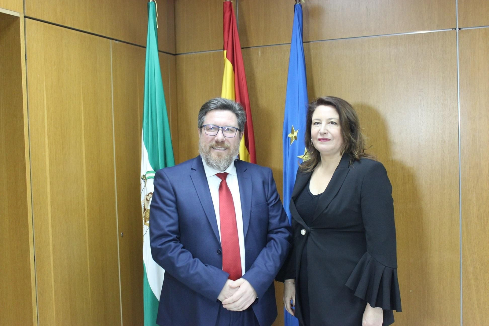 Dos almerienses, Rodrigo Sánchez y Carmen Crespo, como consejeros saliente y entrante