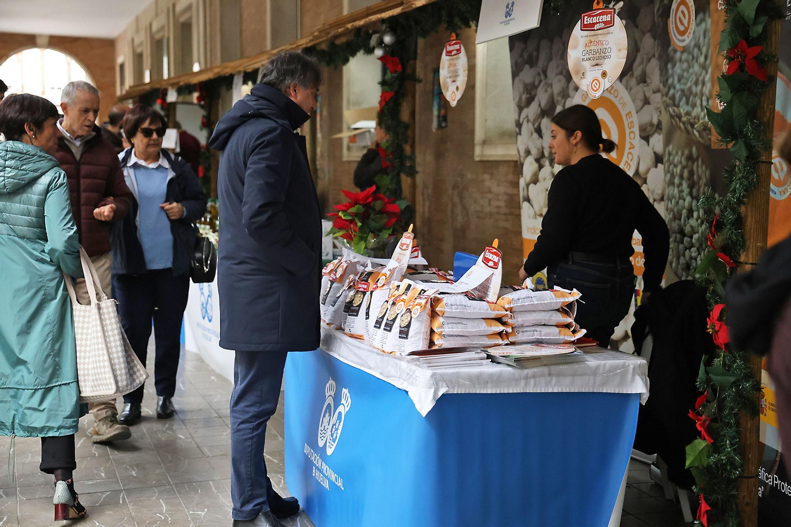 Muestra de aceites y quesos en la Diputación de Huelva (17)