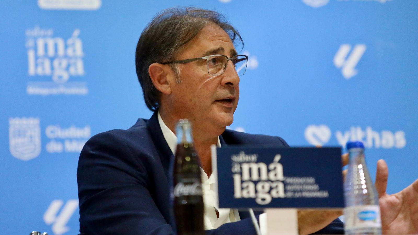 La renovación de Izan Merino y el balance de mercado de Loren, en fotos