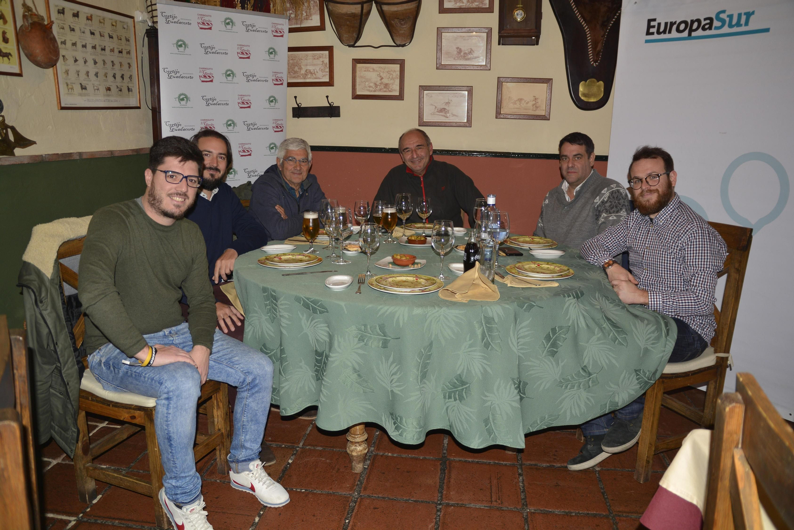 Rafa Máiquez, Alessio González, Pepe Beneyto, Paco Medina, Rubén Almagro y Francis Mena, ayer en El Cortijo de Guadacorte.