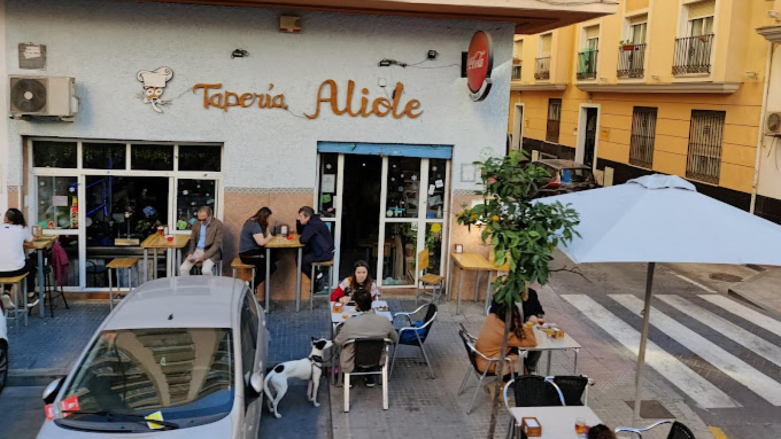 La Tapería Aliolé, en el barrio de La Victoria.