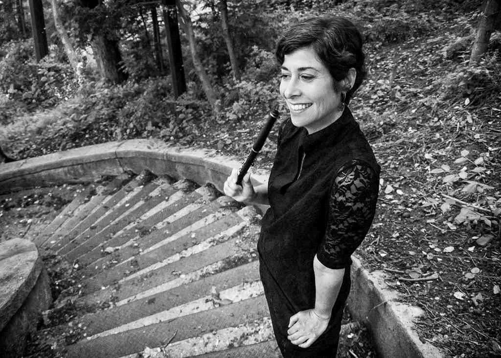 La compositora estadounidense Jane Rigler.