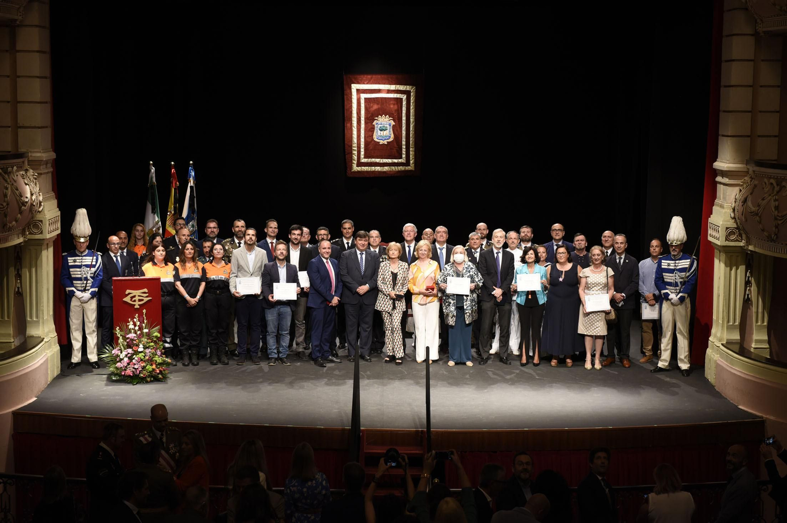 Imágenes del acto del Día de la Policía Local de Huelva