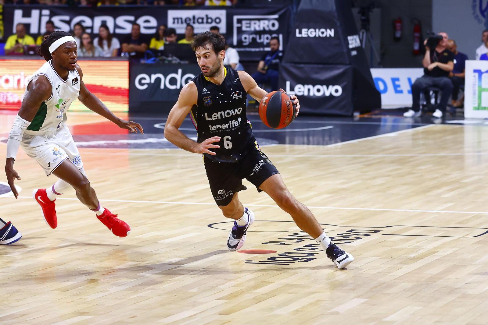 El Lenovo Tenerife - Unicaja, en fotos