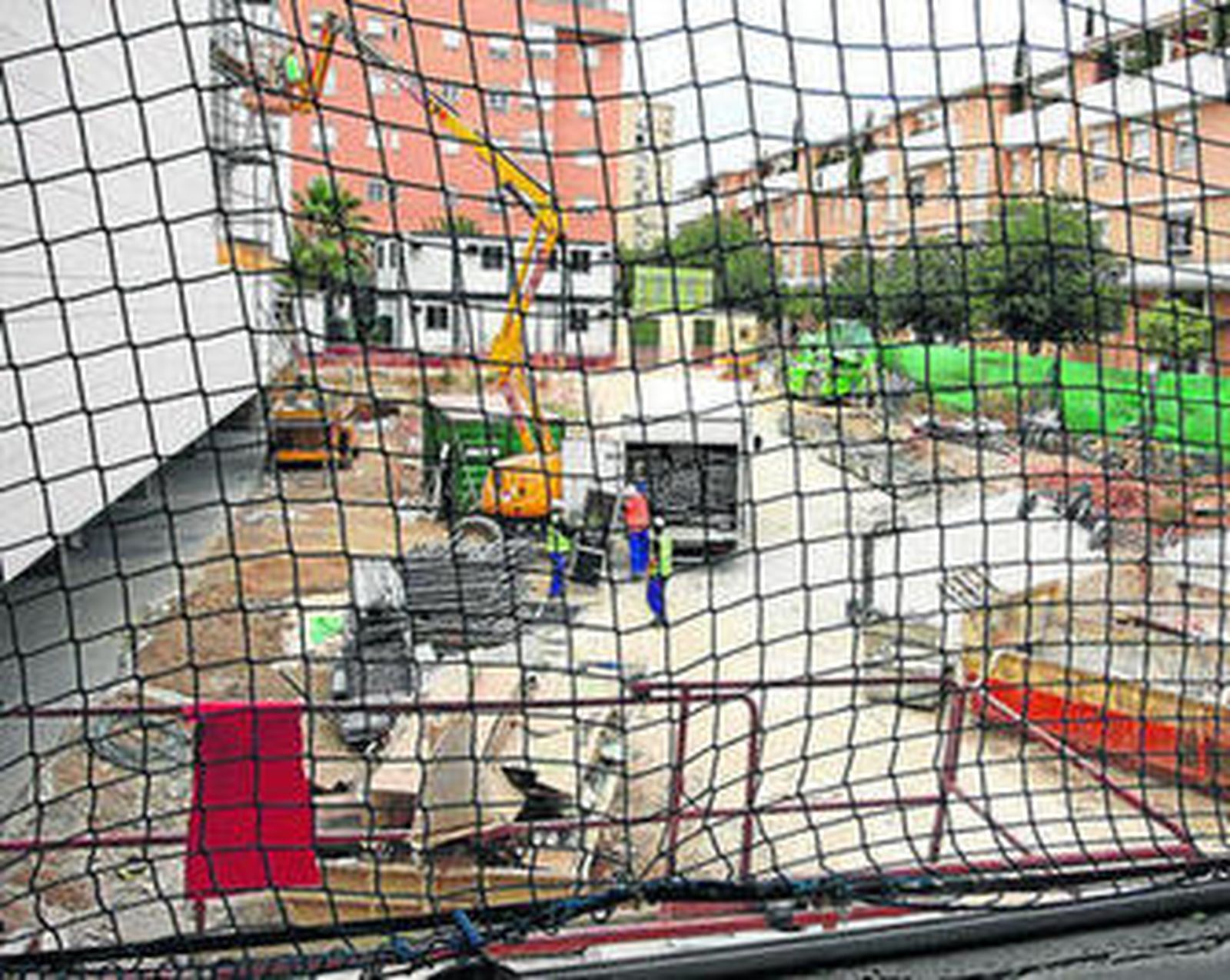 Aspecto que presentan las obras, en la calle Maestro Solano.