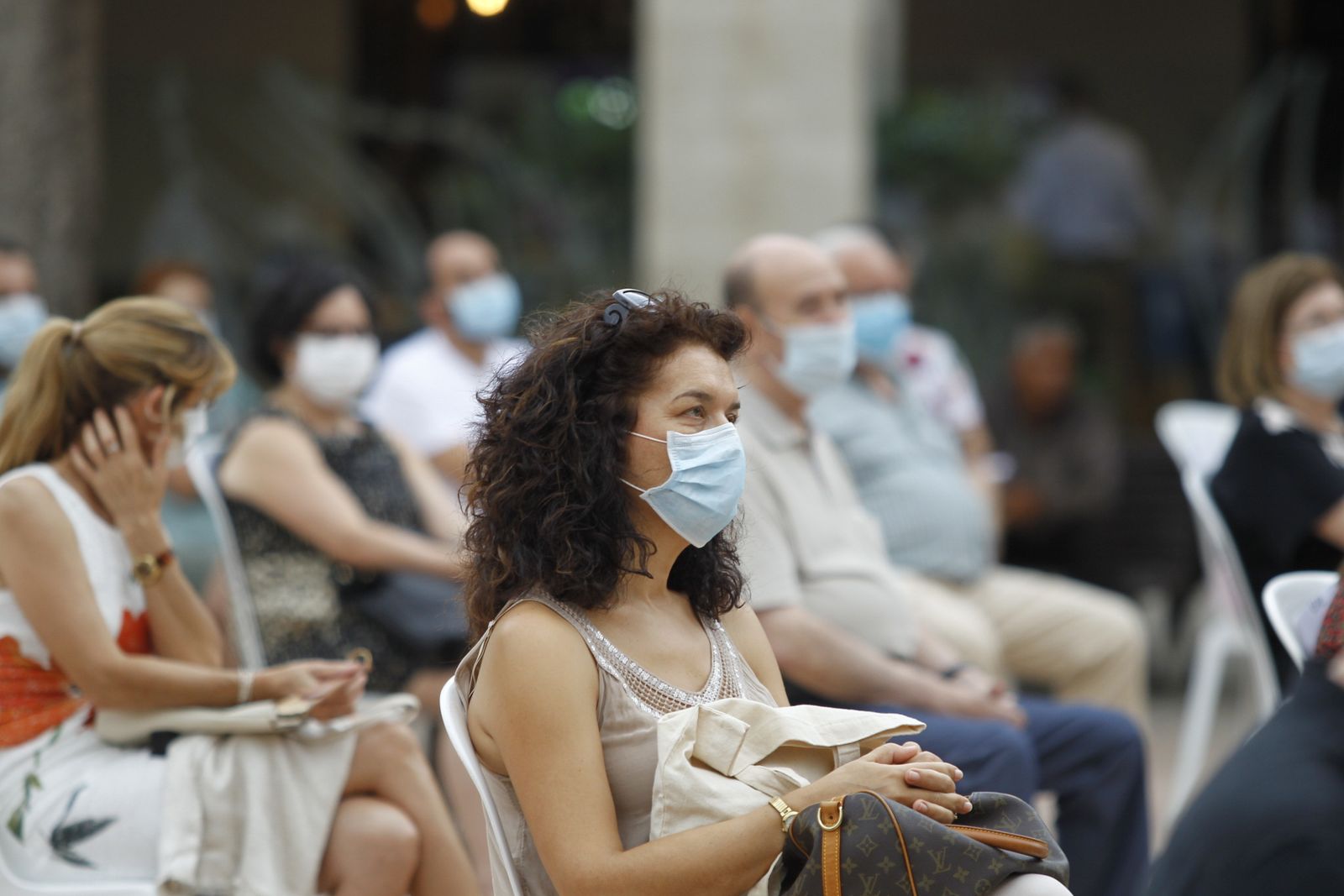 Fotogalería El Diario de los Libros, con el escritor Javier Sierra.