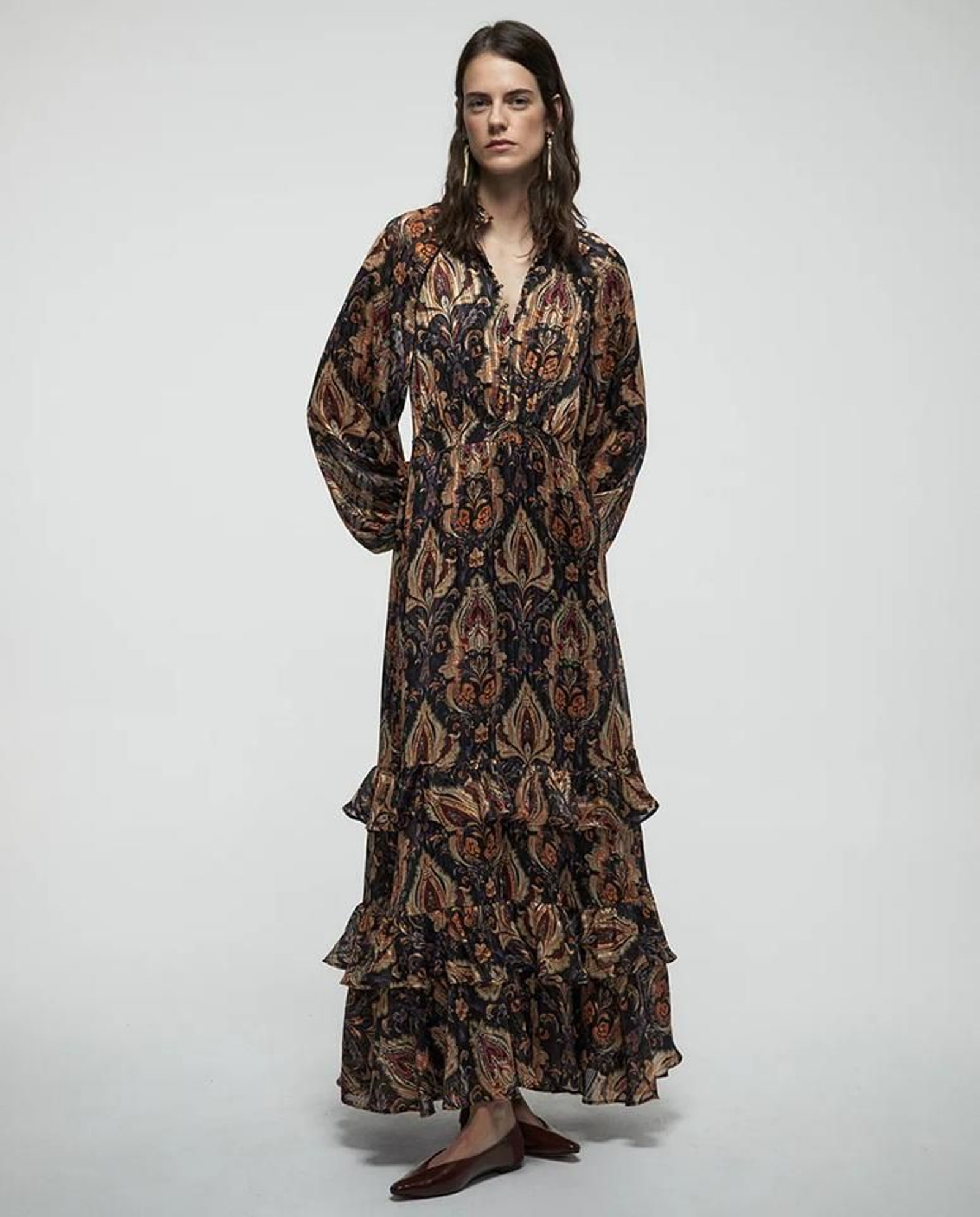 Vestido estampado y boho de Sfera.