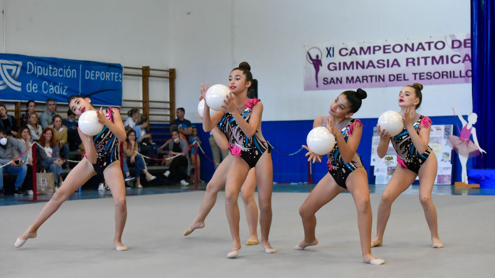 Tesorillo disfruta con su XI Trofeo de Gimnasia Rítmica