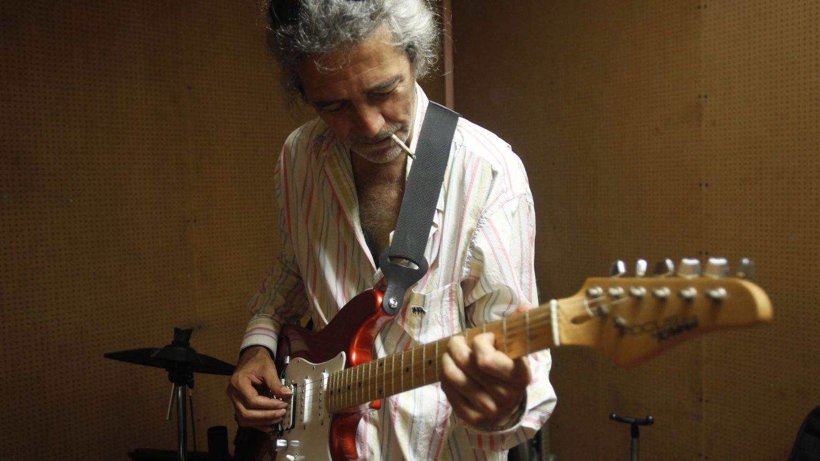 José Antonio, autodidacta