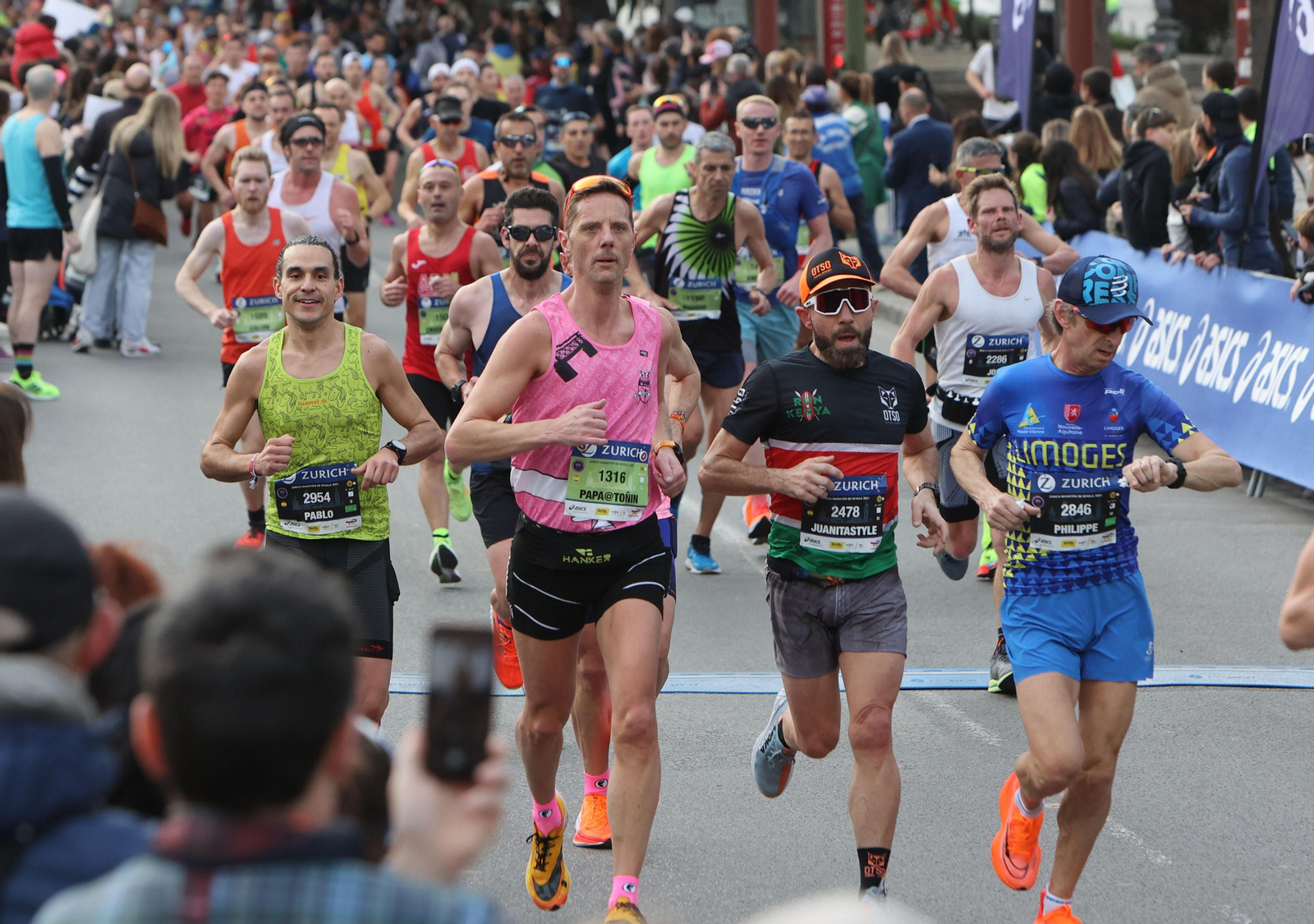 Búscate en la maratón de Sevilla 10
