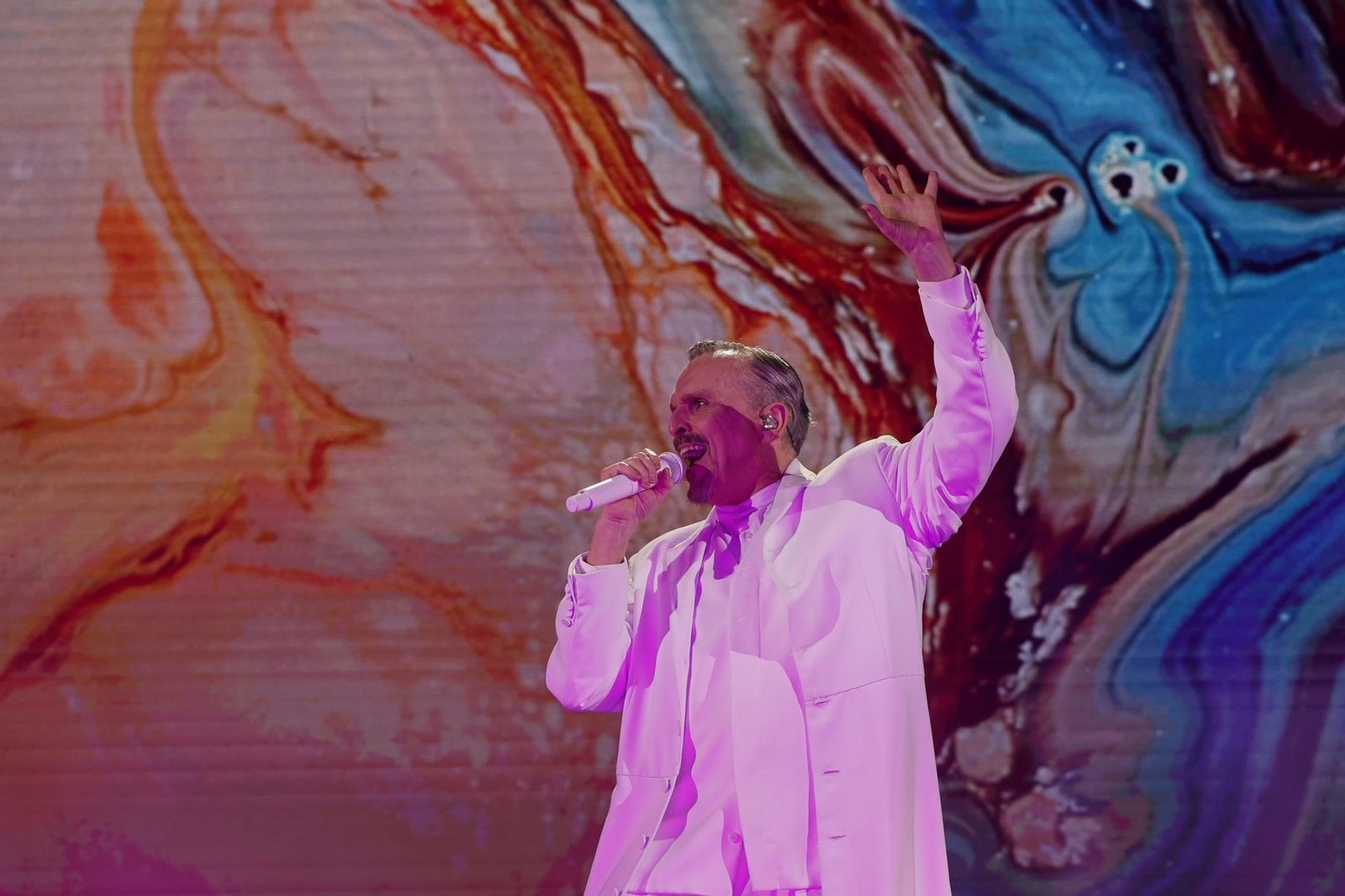 las imágenes del concierto de Miguel Bosé en Icónica