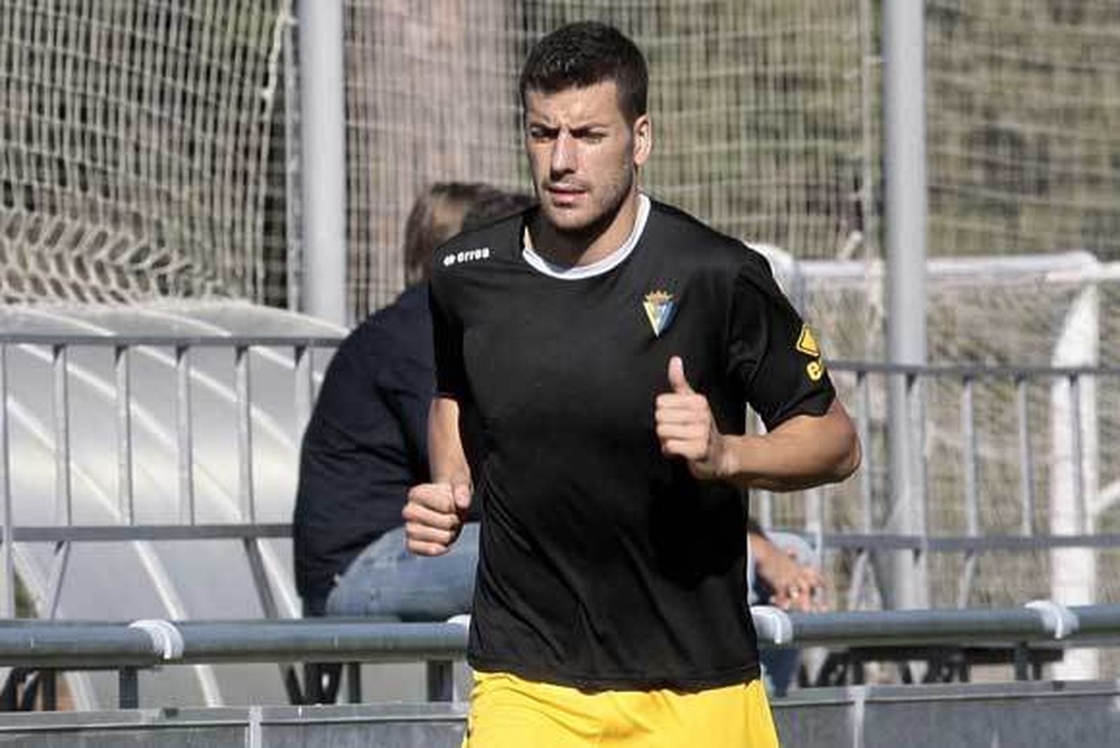 Fran Pérez abandona el Cádiz