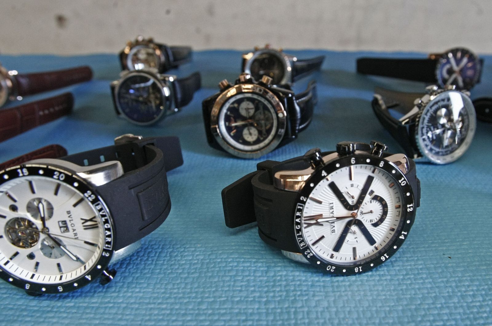 Varios relojes falsificados incautados en una operación en Gibraltar