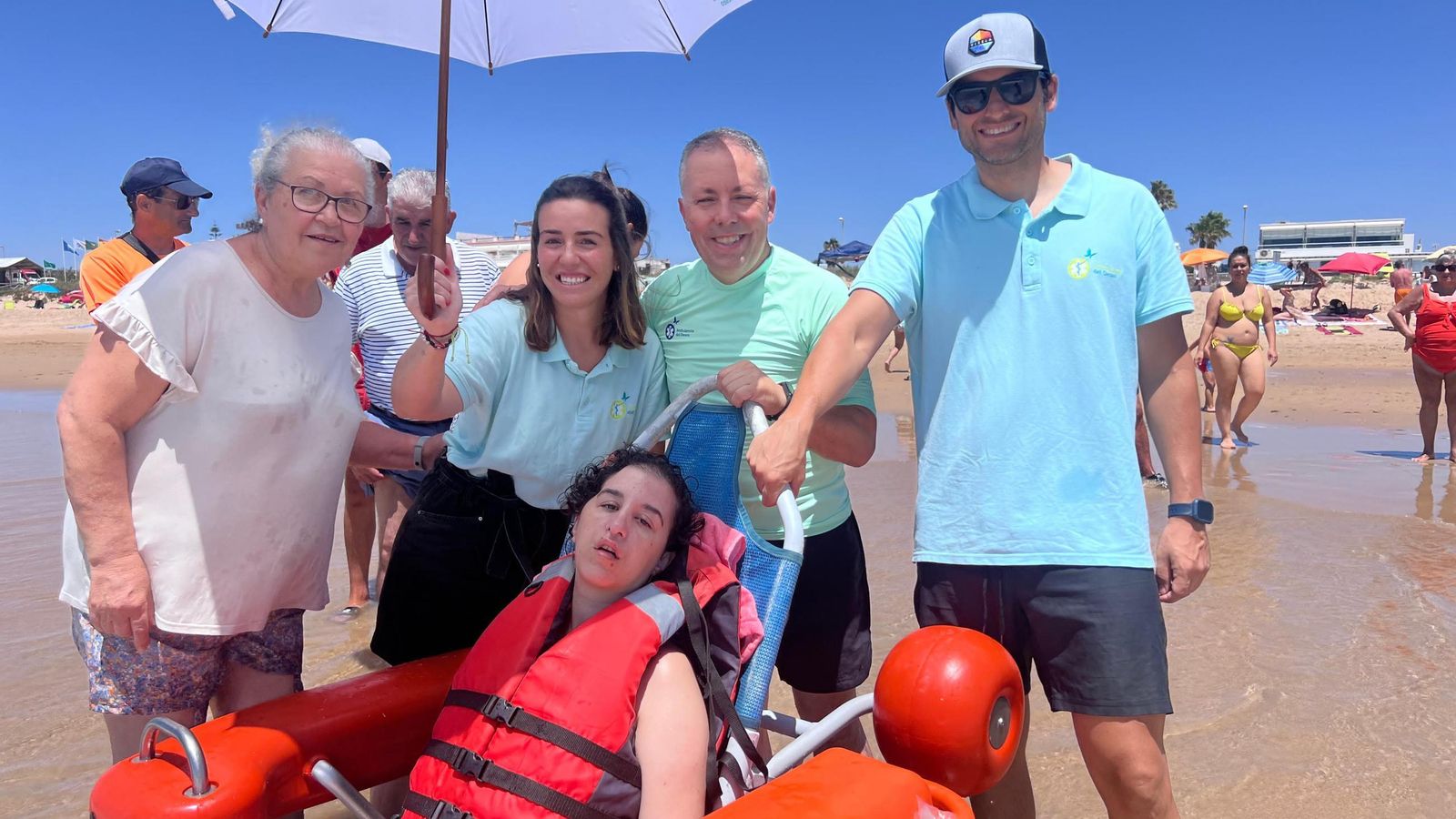 Voluntarios con familiares