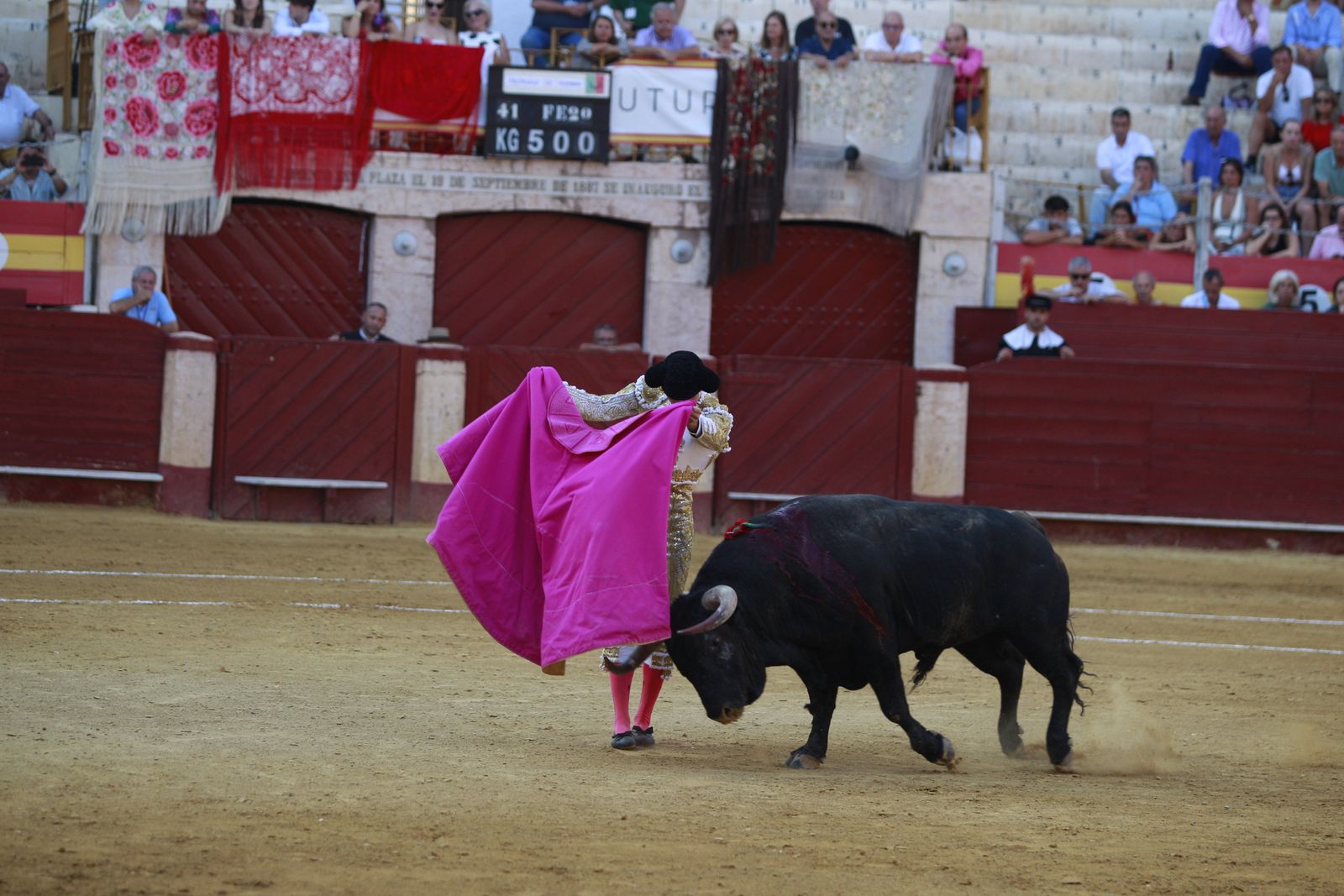 Imágenes de la corrida de toros del jueves en la Feria de Almería 2024